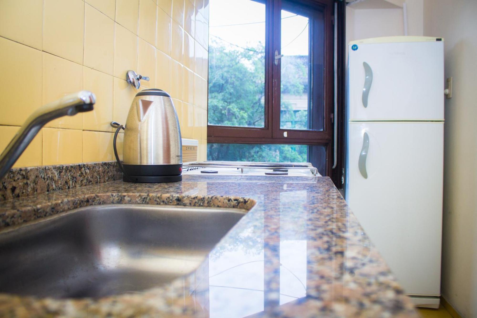 Dpto. Centrico Con Vista A Plaza Colon Apartment *