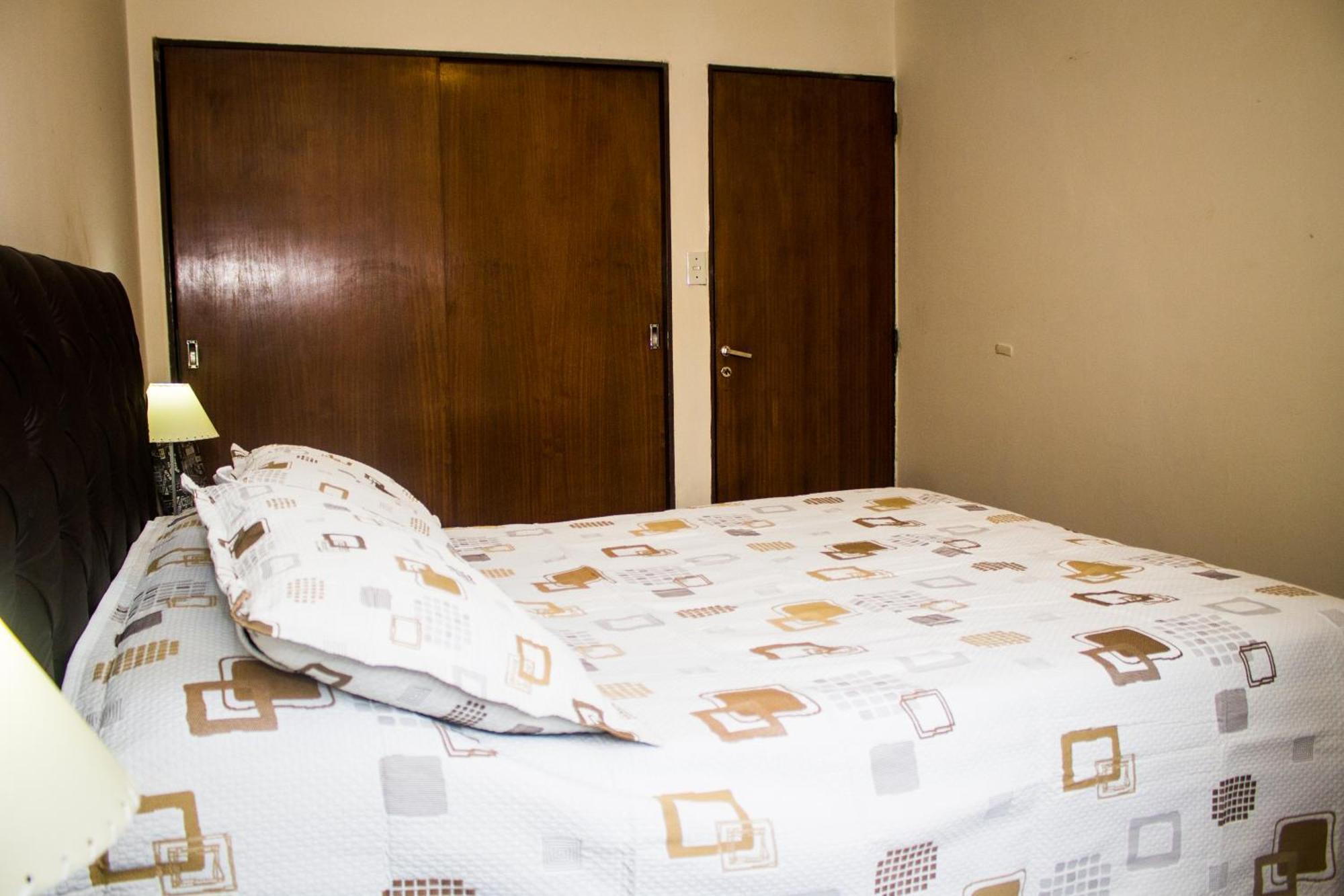 Dpto. Centrico Con Vista A Plaza Colon Apartment *